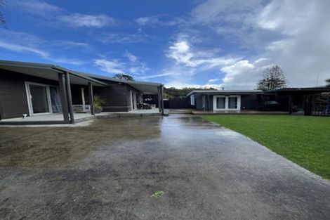 Photo of property in 1437 Clevedon Kawakawa Road, Kawakawa Bay, Papakura, 2585