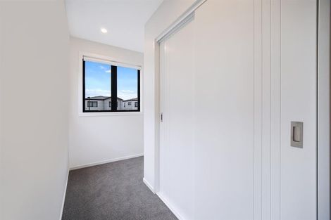 Photo of property in 4 Arapapa Road, Papakura, 2110