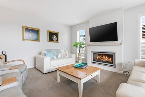 Photo of property in 24 Coast Boulevard, Papamoa Beach, Papamoa, 3118