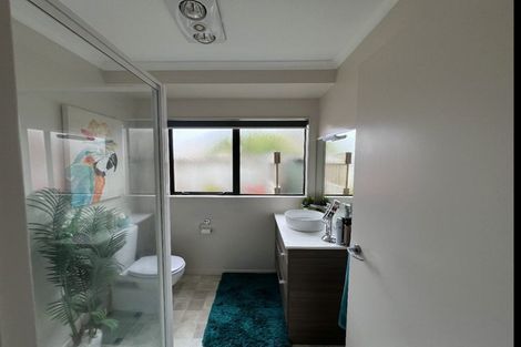 Photo of property in Rangeview Villas, 4/9 Fuller Close, Levin, 5510