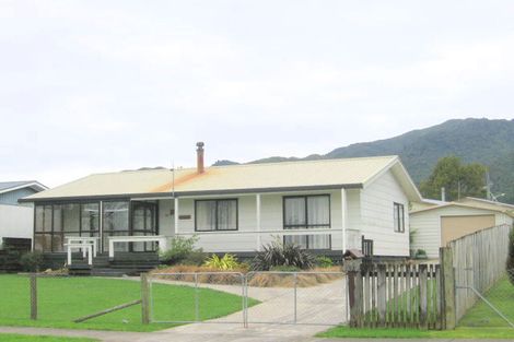 Photo of property in 32 Stirling Street, Te Aroha, 3320