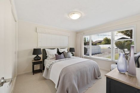 Photo of property in 1/19 Stanley Avenue, Milford, Auckland, 0620