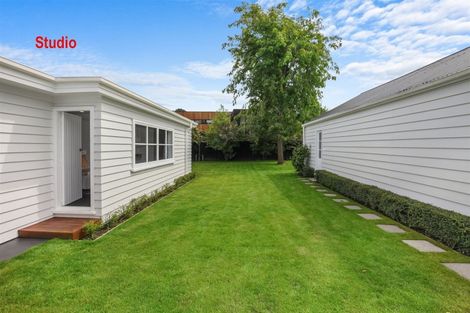 Photo of property in 35 Straven Road, Riccarton, Christchurch, 8011