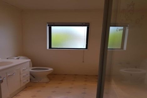 Photo of property in 30 Eroni Clarke Close, Flat Bush, Auckland, 2019