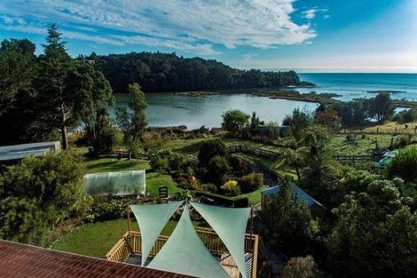 Photo of property in 50 Rangihaeata Road, Rangihaeata, Takaka, 7182