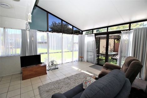 Photo of property in 23 Ross Street, Woodville, 4920