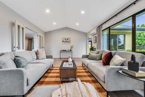 Photo of property in 3 Gibbston Close, Huntington, Hamilton, 3210