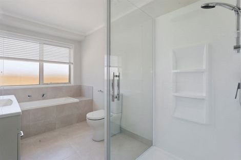 Photo of property in 12 Kotare Drive, Coastlands, Whakatane, 3120