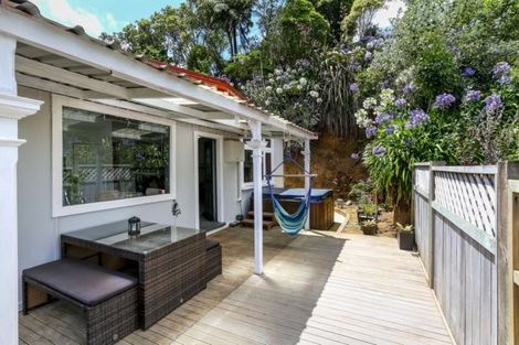 Photo of property in 212 Huatoki Street, Upper Vogeltown, New Plymouth, 4310