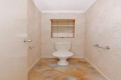 Photo of property in 39 Parnell Heights Drive, Kelvin Grove, Palmerston North, 4414