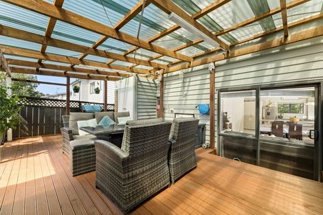 Photo of property in 10/36 West Coast Road, Glen Eden, Auckland, 0602