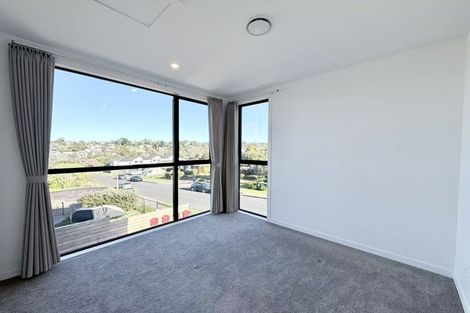 Photo of property in 13a King Richard Place, Browns Bay, Auckland, 0630