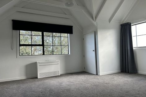 Photo of property in 59 Chamberlain Road, Bombay, 2675