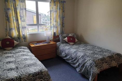 Photo of property in 16 Black Peak Road, Omarama, 9412