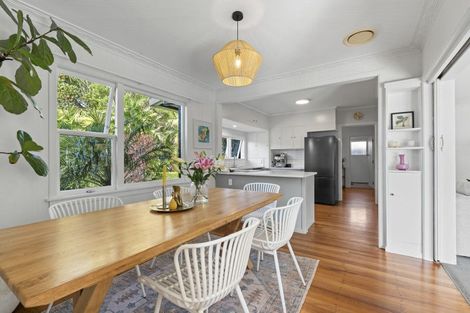 Photo of property in 222 Tukapa Street, Westown, New Plymouth, 4310