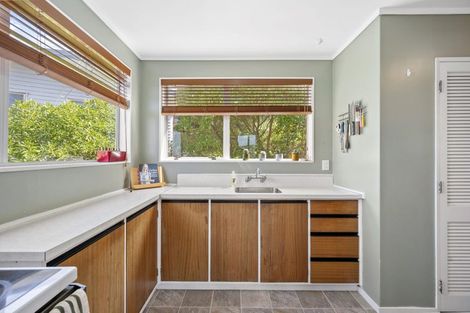 Photo of property in 16b Govind Grove, Ngaio, Wellington, 6035