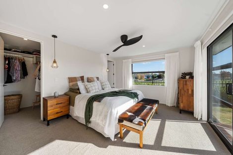 Photo of property in 21 Leader Street, Marshland, Christchurch, 8083