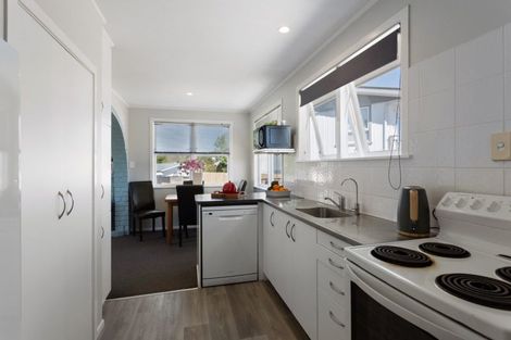 Photo of property in 110 Kingswood Road, Brookfield, Tauranga, 3110