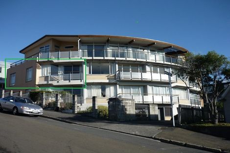 Photo of property in 74 Nairn Street, Mount Cook, Wellington, 6011