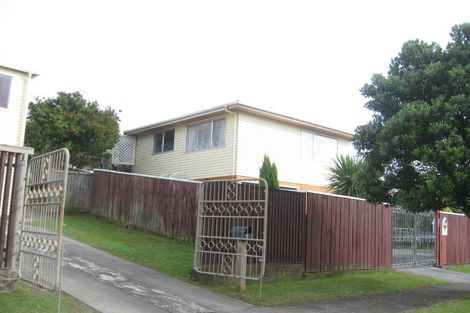 Photo of property in 33 Beaumaris Crescent, Ascot Park, Porirua, 5024