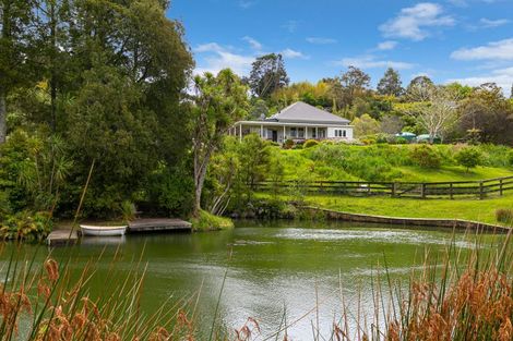 Photo of property in 278a Forest Hill Road, Waiatarua, Auckland, 0612