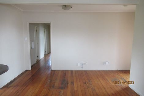 Photo of property in 1/2 Costar Place, Wiri, Auckland, 2104