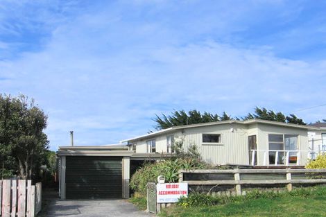 Photo of property in 20 Mack Street, Foxton Beach, Foxton, 4815