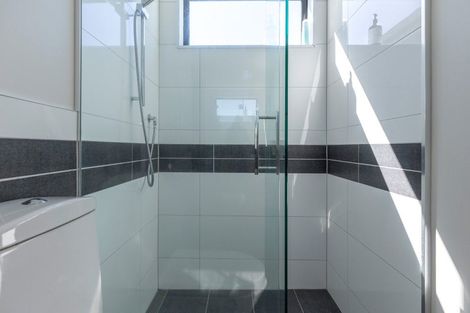 Photo of property in 6/5 The Moorings, Two Mile Bay, Taupo, 3330