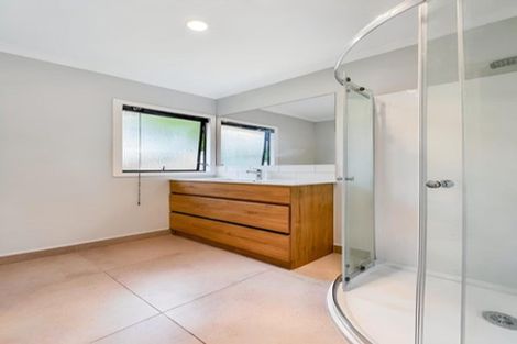 Photo of property in 14 Sabana Place, Unsworth Heights, Auckland, 0632