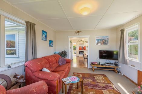 Photo of property in 36 Waverley Street, Waipawa, 4210