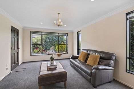 Photo of property in 9a Creese Place, Redwood, Christchurch, 8051