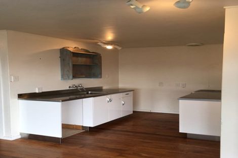 Photo of property in 60 Orangi Kaupapa Road, Northland, Wellington, 6012