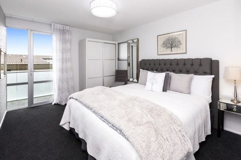 Photo of property in 12 Harry Ell Drive, Cashmere, Christchurch, 8022