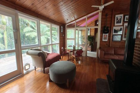 Photo of property in 26 Sylvan Valley Avenue, Titirangi, Auckland, 0604