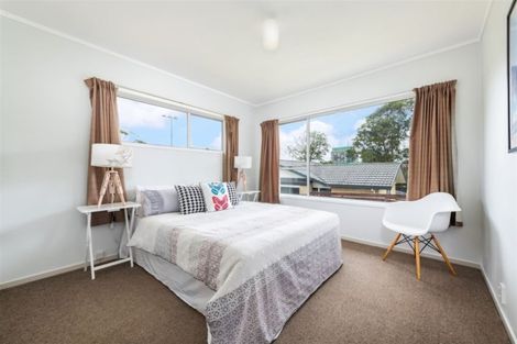 Photo of property in 3/17 Captain Scott Road, Glen Eden, Auckland, 0602