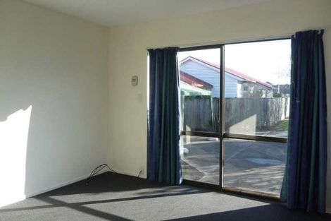 Photo of property in 2/89 Peverel Street, Riccarton, Christchurch, 8041