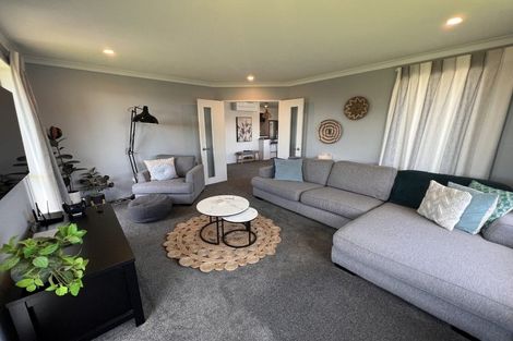 Photo of property in 7 Sarah Street, Marshland, Christchurch, 8083