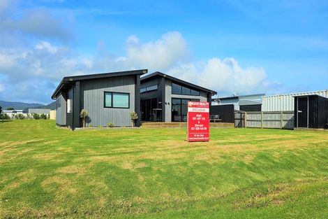 Photo of property in 139 Ngaio Drive, Matarangi, Whitianga, 3592