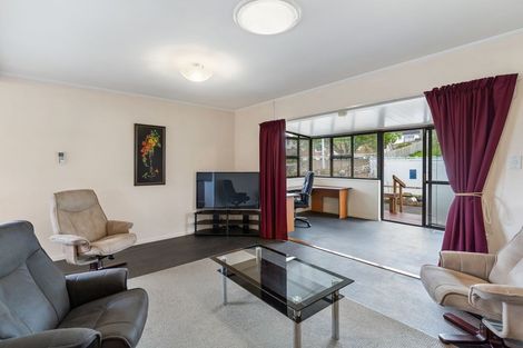Photo of property in 6 Costar Place, Wiri, Auckland, 2104