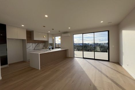 Photo of property in 23 Puihi Crescent, Massey, 0614