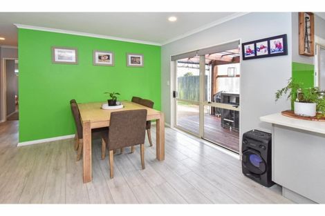 Photo of property in 8 Wairere Road, The Gardens, Auckland, 2105