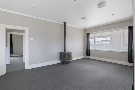 Photo of property in 39 Celia Street, Stratford, 4332