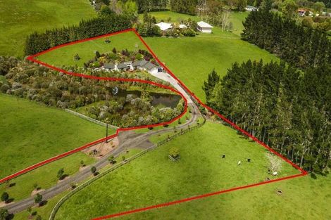 Photo of property in 53 Nixon Road, Taupaki, Henderson, 0782