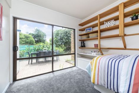 Photo of property in 1 Kallista Place, Browns Bay, Auckland, 0630