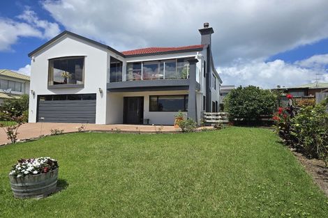 Photo of property in 39 Alec Craig Way, Gulf Harbour, Whangaparaoa, 0930