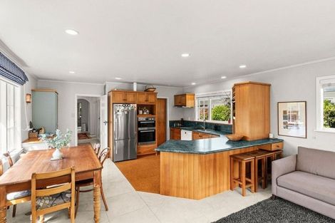 Photo of property in 26 Wanganui Road, Marton, 4710