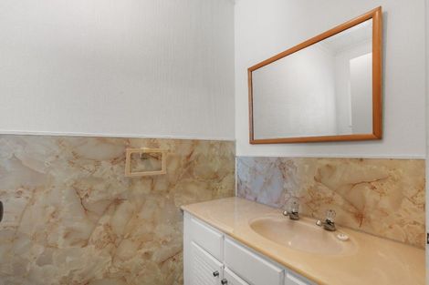 Photo of property in 120 Walter Strevens Drive, Conifer Grove, Takanini, 2112