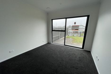 Photo of property in 16 Hokioi Drive, Kenepuru, Porirua, 5022