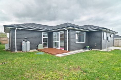 Photo of property in 37 Rural View Terrace, Pukekohe, 2120