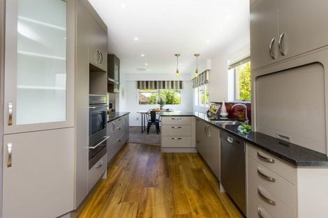 Photo of property in 15 Haylock Grove, Totara Park, Upper Hutt, 5018